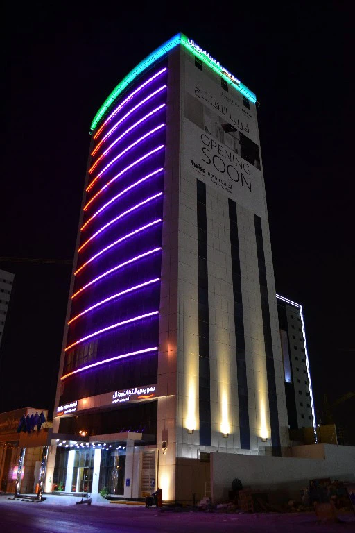 Exterior Linear Lighting